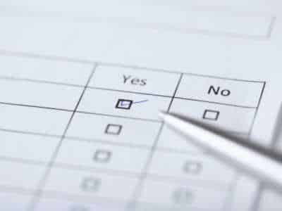 Questionnaire form with yes and no tickboxes