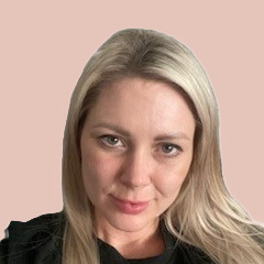 Dr Hollie Burnett, Clinical Psychologist at Shore Psychology